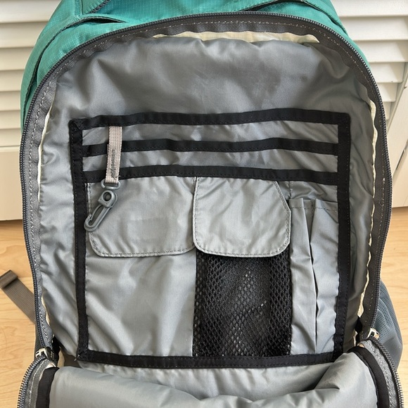 L.L. Bean Quad Backpack Teal Grey White - Picture 11 of 16